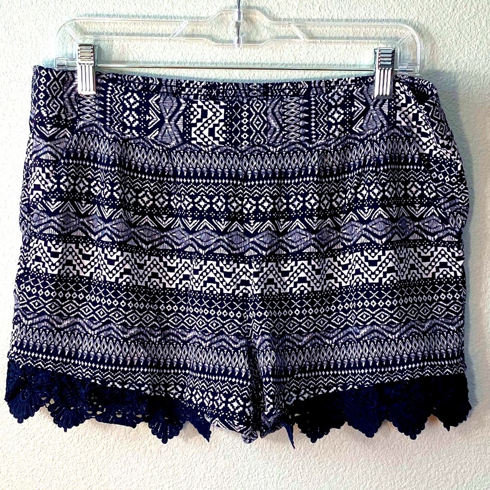 Blue and white print cotton shorts, Byer California size L